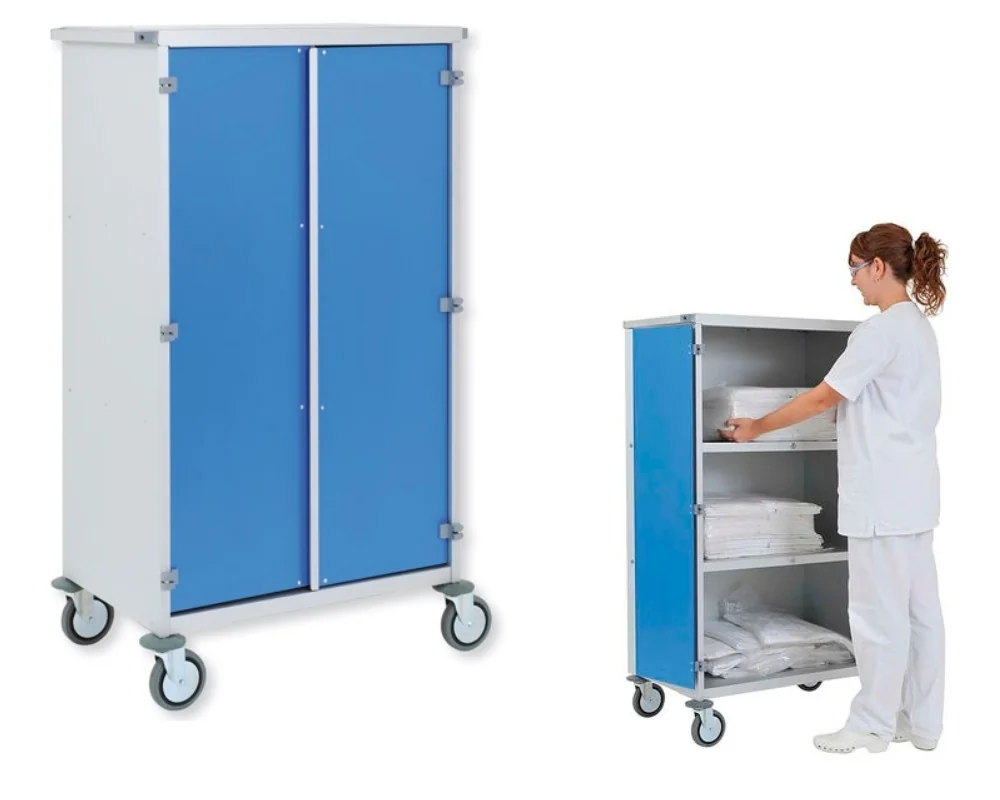Chariot à étagère pour la distribution du linge propre